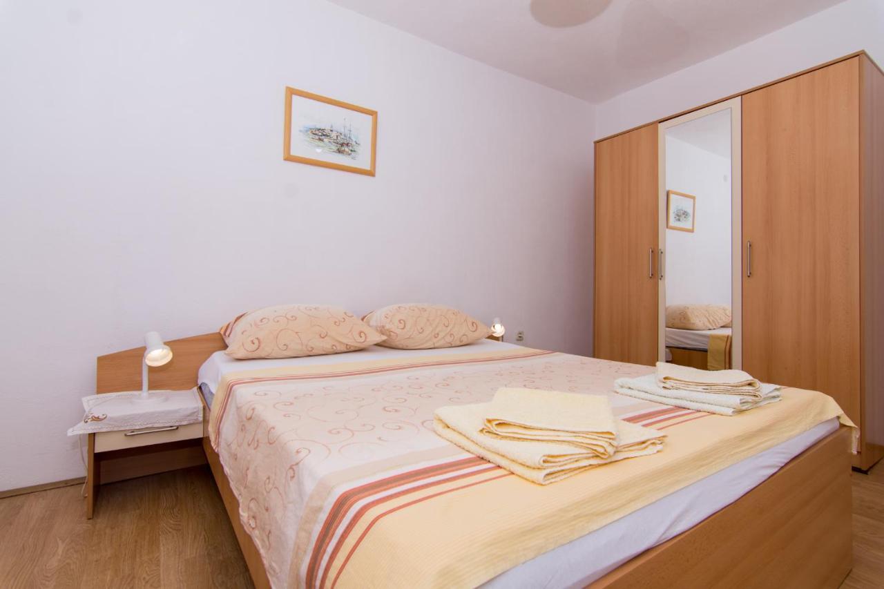 Holidays Apartments Slanada With Terrace And Sea View, Near The Beach & Town Trogir, Free Parking, Quiet Place On Peninsula Ciovo Exterior photo